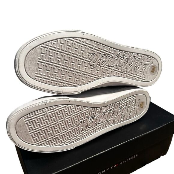 Tommy Hilfiger - Women's Loto White Ii Sneaker - Size 8.5 M - Picture 5 of 6